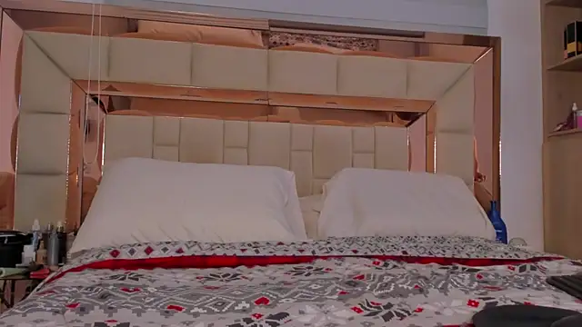 violetta-brown1 online show from 02/06/25, 04:10