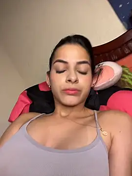 violetta-brown1 online show from 11/15/25, 05:33