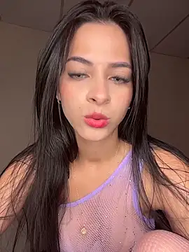 violetta-brown1 online show from 02/05/26, 04:41