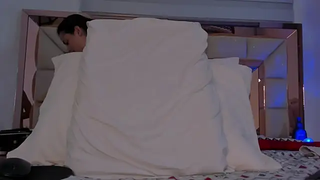 violetta-brown1 online show from 01/29/25, 04:36