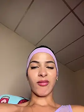 violetta-brown1 online show from 03/05/26, 03:14