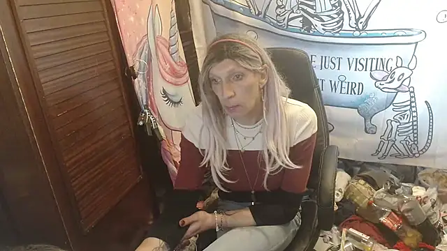 Ombeline1 online show from 04/05/26, 11:06