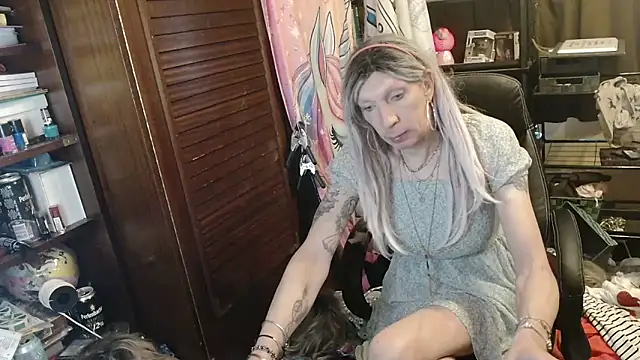 Ombeline1 online show from 04/13/26, 05:44