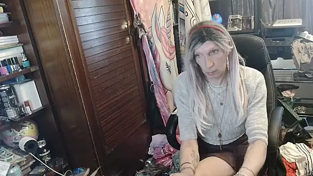 Ombeline1 online show from 04/14/26, 12:43