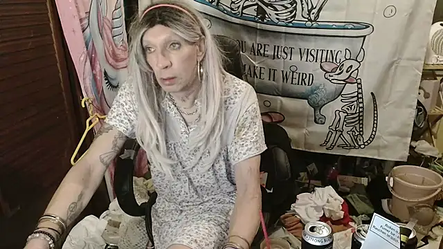 Ombeline1 online show from 02/18/26, 03:48