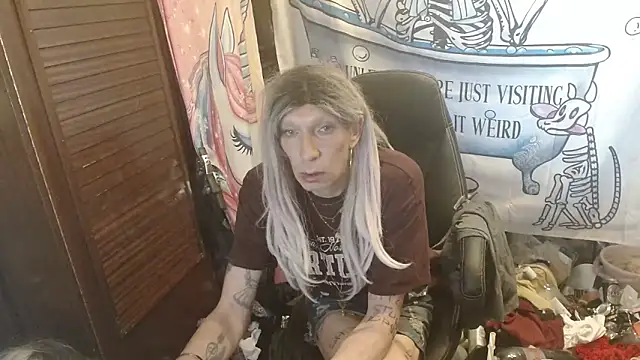 Ombeline1 online show from 04/03/26, 07:59