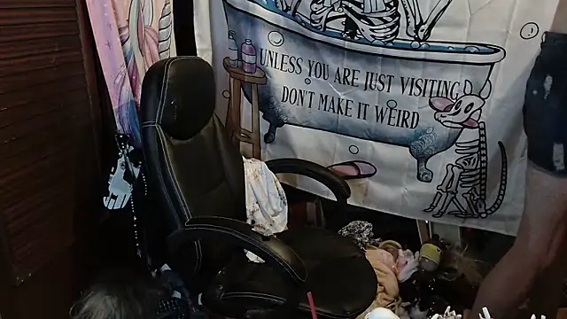 Ombeline1 online show from 03/05/26, 04:20