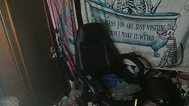 Ombeline1 online show from 04/03/26, 08:04