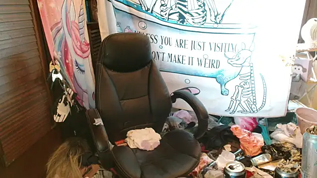 Ombeline1 online show from 03/19/26, 07:30