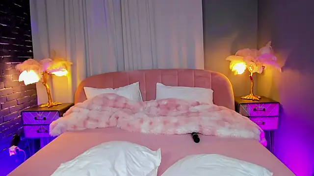 AmedeeaBanks online show from 04/28/26, 06:34