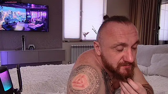 niki7377 online show from 04/15/26, 05:13