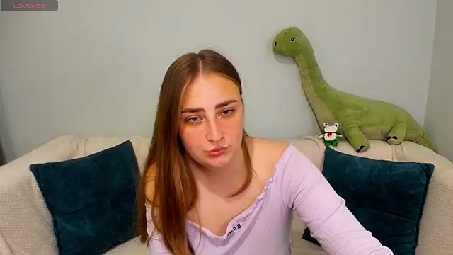 Snapshot of MilliStrii chatting on 06/15/26, 02:12 MilliStrii online show from 06/15/26, 02:12