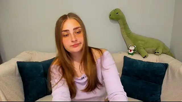 Snapshot of MilliStrii chatting on 06/18/26, 02:10 MilliStrii online show from 06/18/26, 02:10