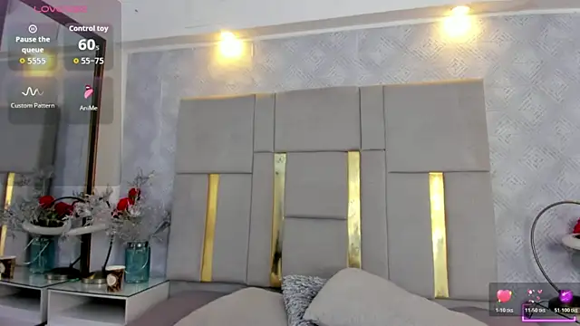 Camilaa Sanchez  online show from 10/20/25, 11:33