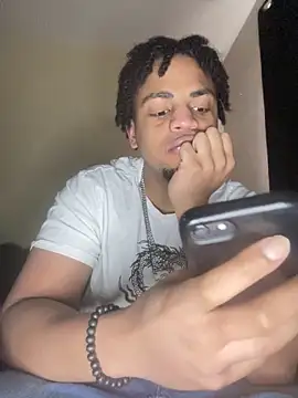 Snapshot of Elgrazonamor chatting on 02/05/25, 04:03 Elgrazonamor online show from 02/05/25, 04:03