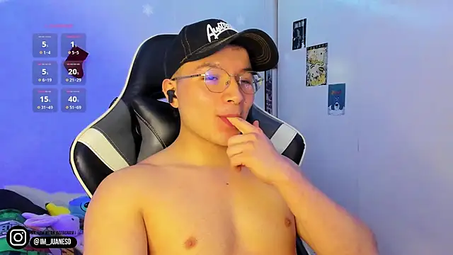 AustinSummerr online show from 01/03/25, 03:44