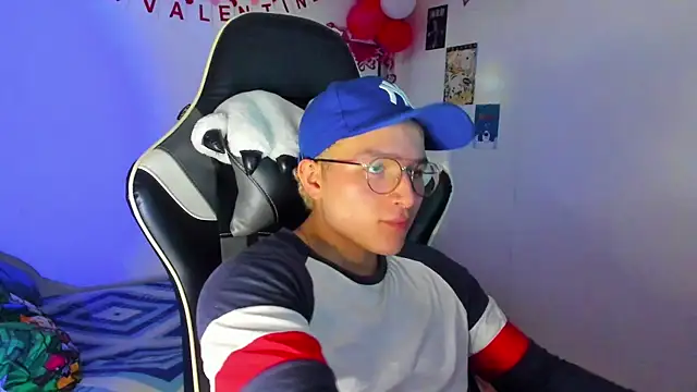 AustinSummerr online show from 02/10/25, 03:53