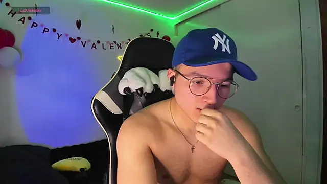 AustinSummerr online show from 02/20/25, 03:30