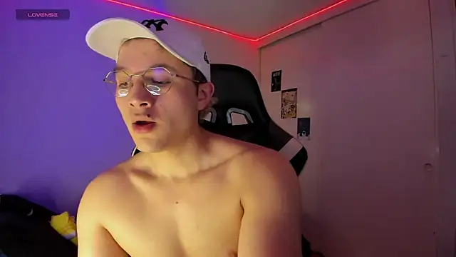 AustinSummerr online show from 03/18/25, 03:01