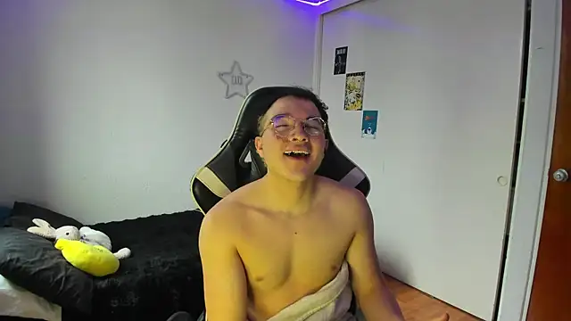 AustinSummerr online show from 03/04/25, 01:17