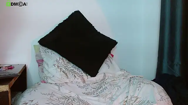 Hot Candy  online show from 11/03/25, 12:16