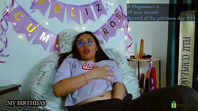 Hot Candy  online show from 11/29/25, 11:16