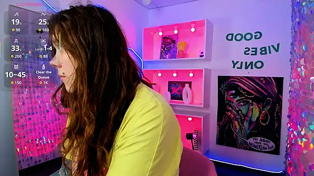 SophiePure online show from 02/18/26, 01:40