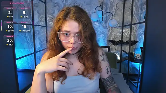 SophiePure online show from 10/02/25, 08:45