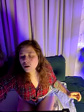 SophiePure online show from 11/04/25, 01:26