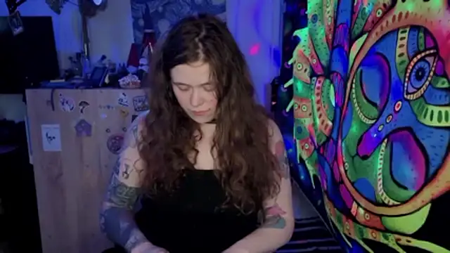 SophiePure online show from 05/18/26, 11:26