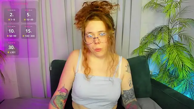 SophiePure online show from 10/05/25, 08:21