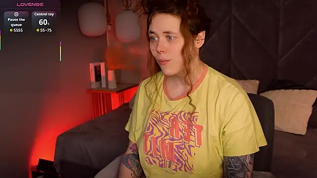 SophiePure online show from 03/08/26, 08:23