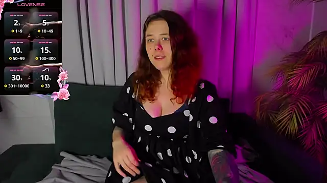 SophiePure online show from 02/12/25, 08:29