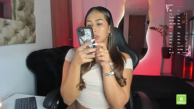 AmelyaMann online show from 10/19/25, 01:36