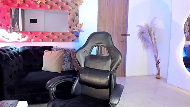 AmelyaMann online show from 06/20/26, 12:21