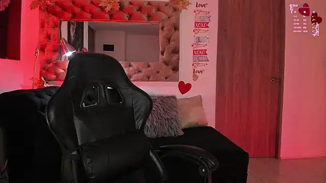 AmelyaMann online show from 02/25/26, 01:44