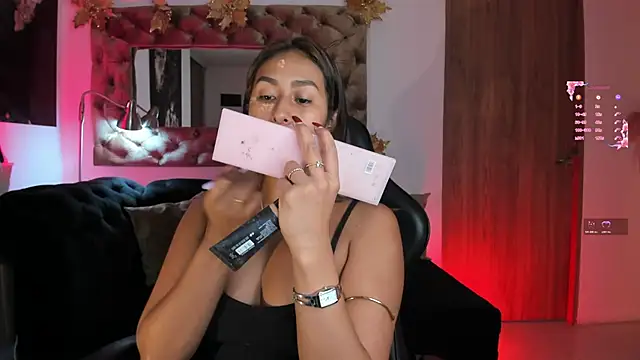 Snapshot of AmelyaMann chatting on 05/07/26, 12:52 AmelyaMann online show from 05/07/26, 12:52
