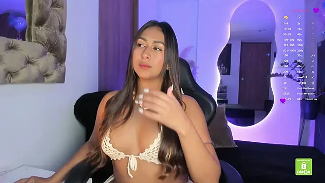 AmelyaMann online show from 11/17/25, 01:37