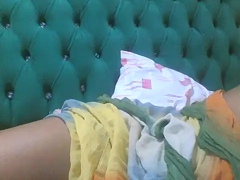 Sexy Riri online show from 01/12/26, 04:52