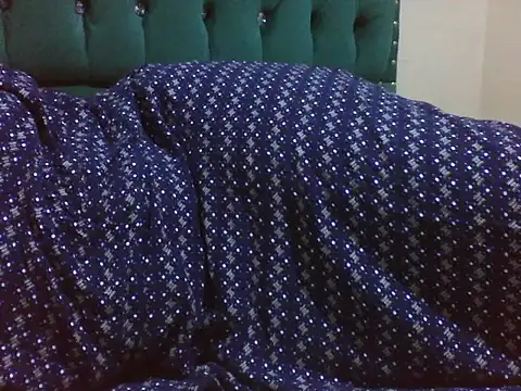 Sexy Riri online show from 04/08/26, 07:43