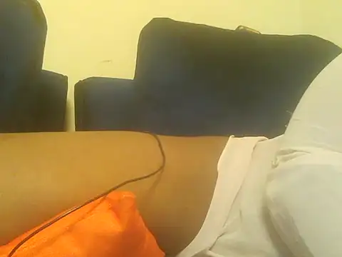Snapshot of Sexy_Riri chatting on 10/03/25, 01:09 Sexy Riri online show from 10/03/25, 01:09