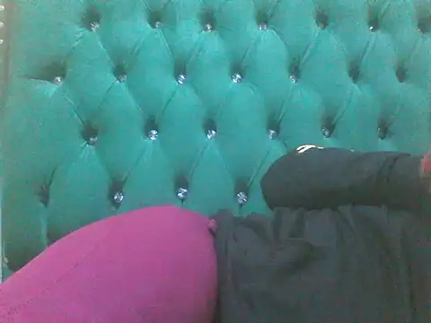 Sexy Riri online show from 10/28/25, 09:25