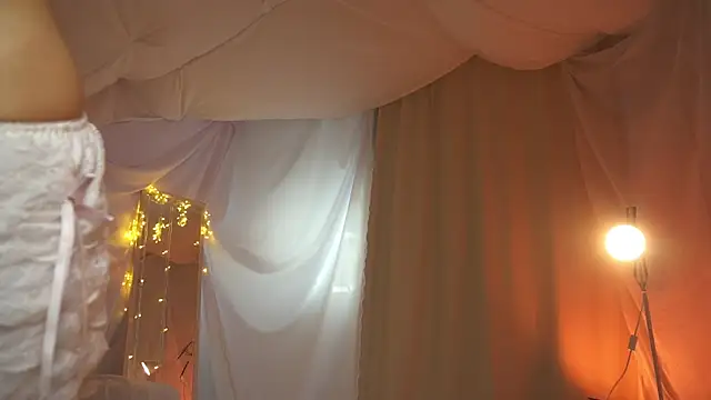 Snapshot of arizonasunrise chatting on 01/16/25, 10:34 arizonasunrise online show from 01/16/25, 10:34