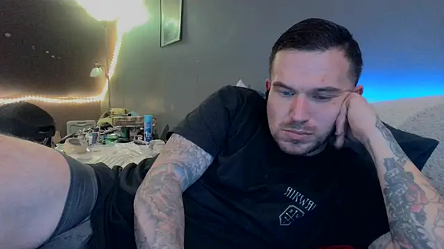 Snapshot of bigcocktat2dude603 chatting on 02/28/25, 11:12 bigcocktat2dude603 online show from 02/28/25, 11:12