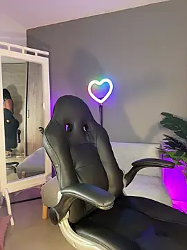 alina cruz online show from 02/15/26, 03:18