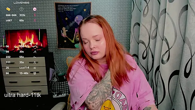 Snapshot of flower_sarah_ chatting on 04/10/26, 12:34 flower sarah online show from 04/10/26, 12:34