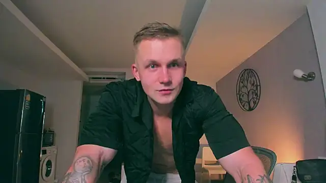 Samuel Andrew online show from 09/27/25, 03:23