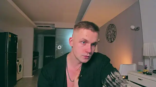 Samuel Andrew online show from 10/14/25, 06:14