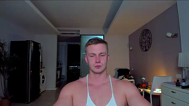 Samuel Andrew online show from 06/16/26, 03:17