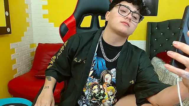 isabeautyx19 online show from 10/15/25, 03:27